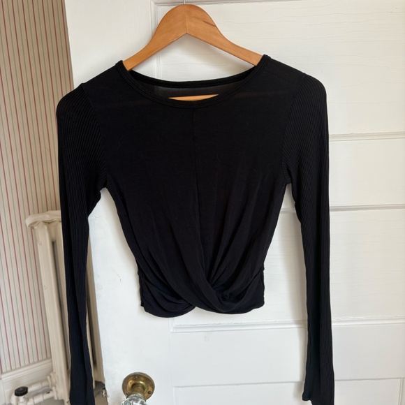 Alo | Cover Long Sleeve Top - Picture 2 of 3